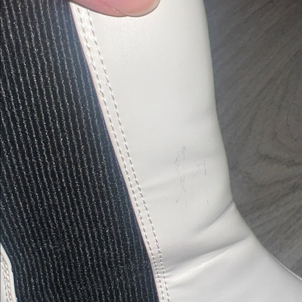 H&M Stylish platform white Cream and Black Chelsea Boots - Picture 6 of 6